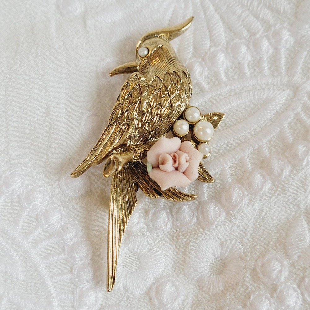 Vintage Bird Brooch Gold Tone Faux Pearl Rose Floral Shabby Chic Nature 20449
